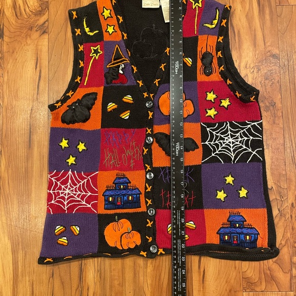 Women’s Vintage Halloween Sweater Vest - Picture 7 of 7